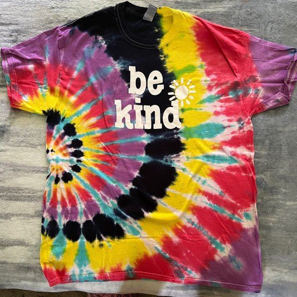 Sunshine Sisters Tops - Sunshine Sisters BE KIND Tie Dye Short Sleeved Shirt